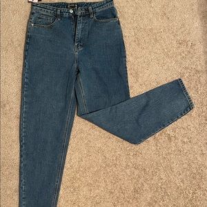 PrettyLittleThing Mom Jeans 6